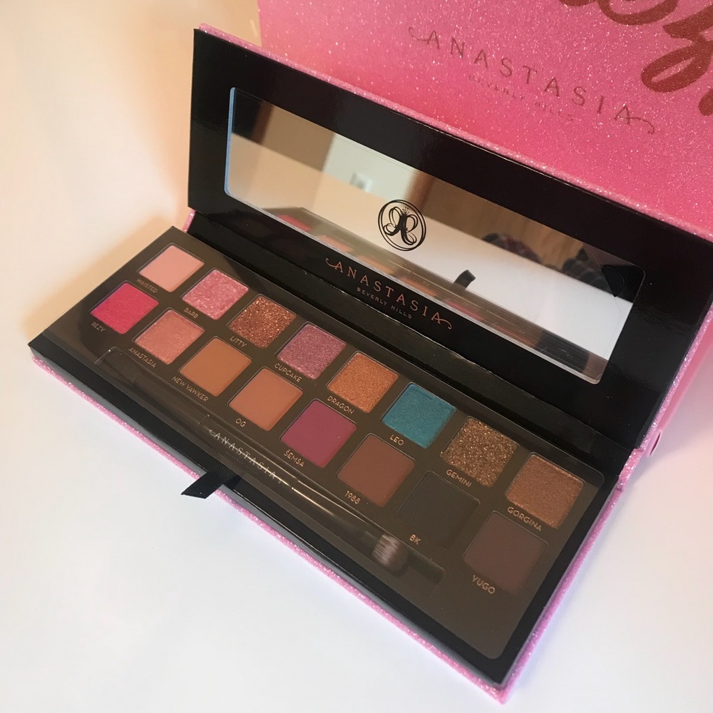 ABH X AMREZY PR KIT *RARE, LIMITED EDITION* - Picture 4 of 8